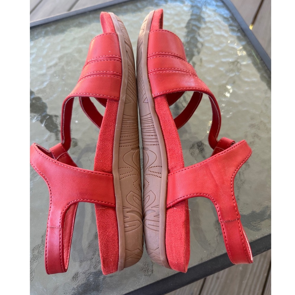 Baretraps‎ Janus Red Strappy Wedge Sandals Women's 8.5 M Faux Sude - Picture 7 of 11